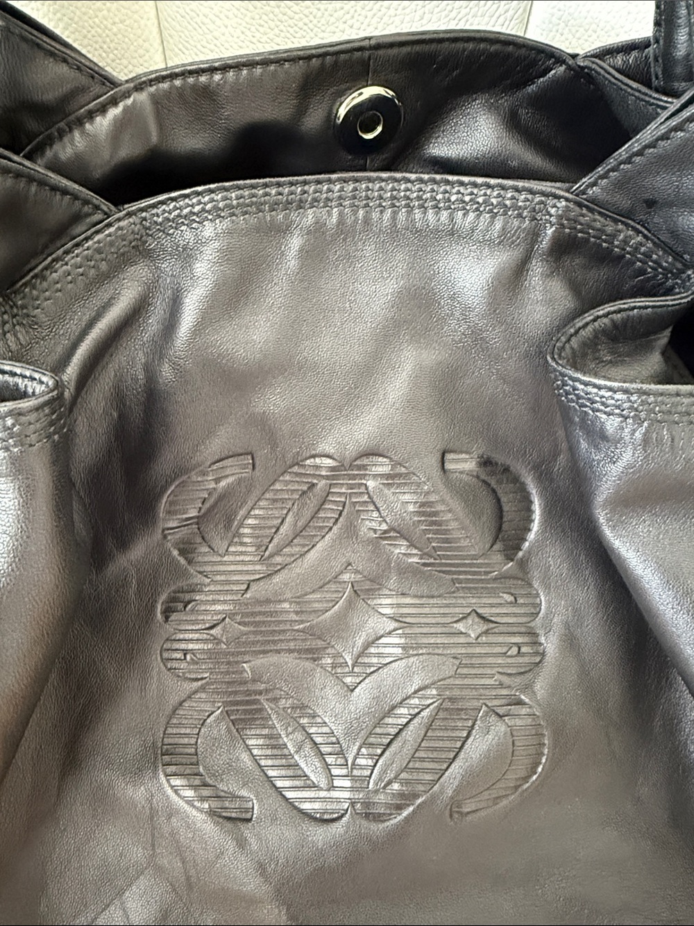 Excellent condition Loewe Levante Aire Handbag - Picture 6 of 12